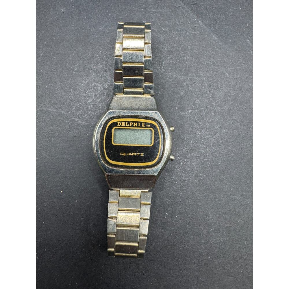 Vintage Delphi II LCD Silver Tone Quartz Hong Kong Watch 26.3mm